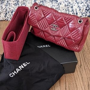 AUTH Chanel In and Out Quilted Maxi Flap Chain Shoulder Bag - Burgundy Lambskin